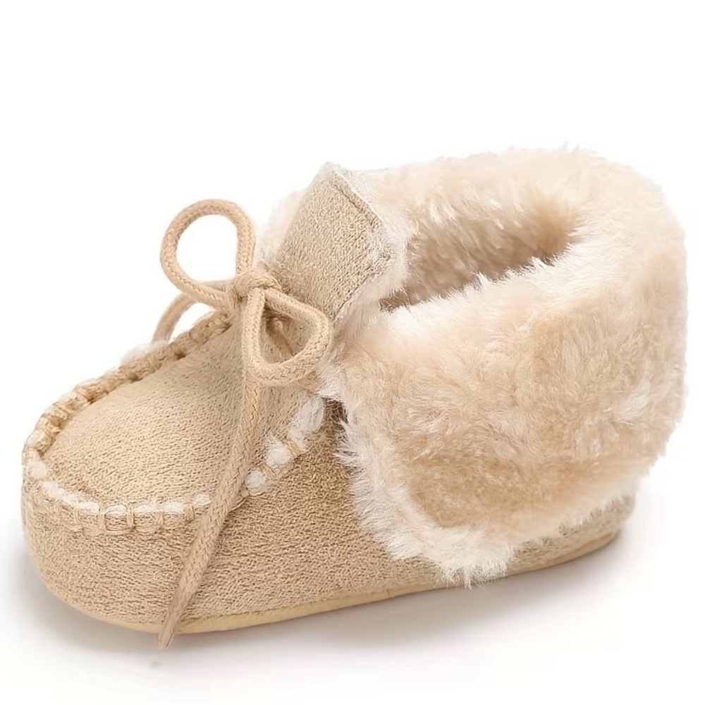 Cozy Tan Infant Baby Toddler Faux Fur Moccasins Slippers Shoes Sz 4.5 - Picture 8 of 10